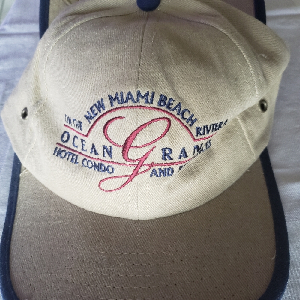 2 Hat